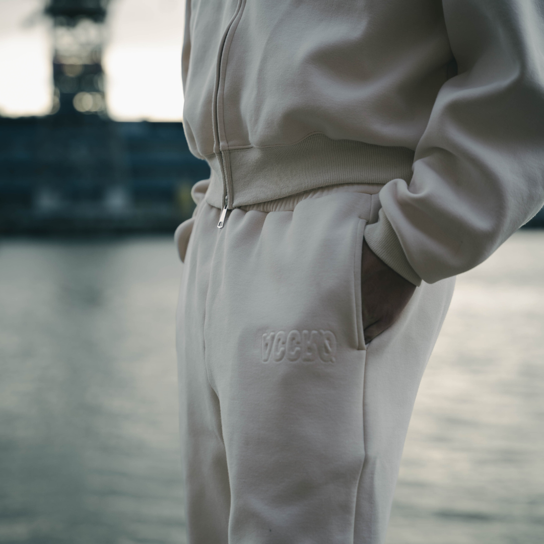 DISKONNEKT TRACKSUIT BEIGE
