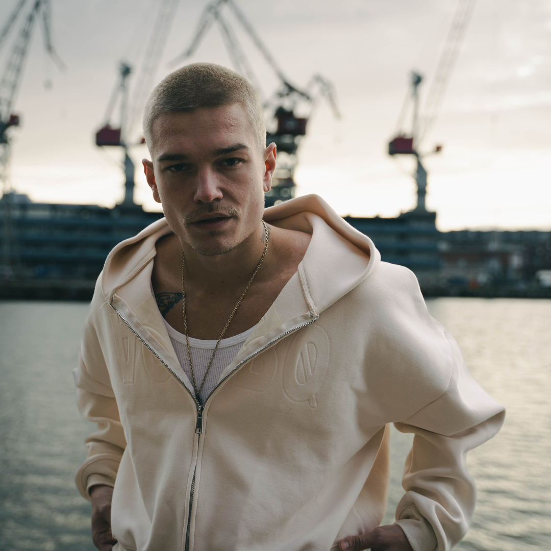 DISKONNEKT TRACKSUIT BEIGE