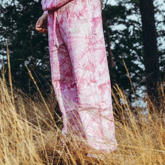 PINK CAMO PANTS