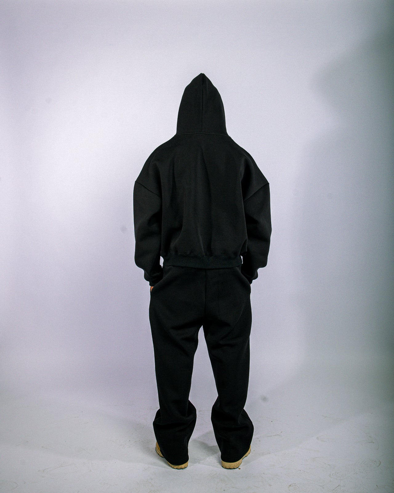 DISKONNEKT TRACKSUIT ONYX